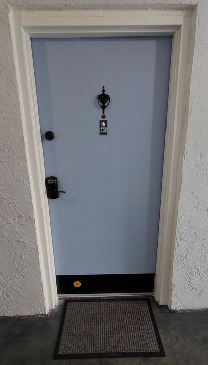 For Rent: $1,800 (1 beds, 1 baths, 662 Square Feet)