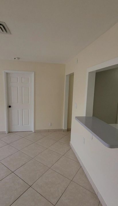 For Rent: $1,800 (1 beds, 1 baths, 662 Square Feet)