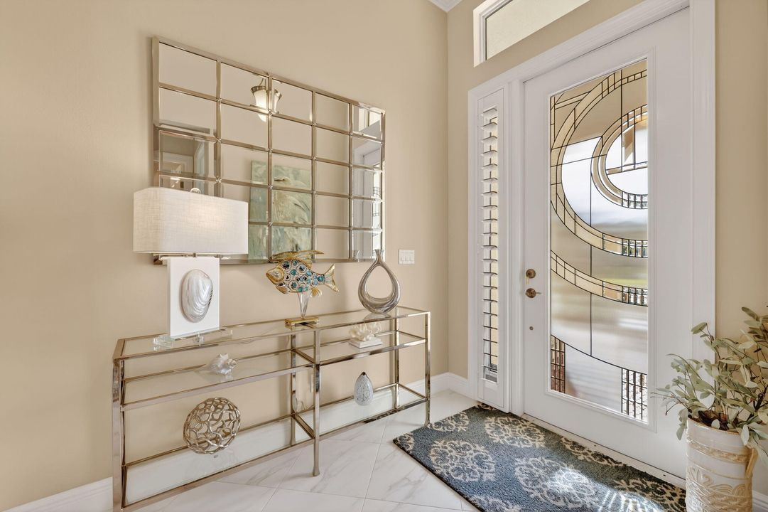 待售: $569,000 (2 贝兹, 2 浴室, 1932 平方英尺)