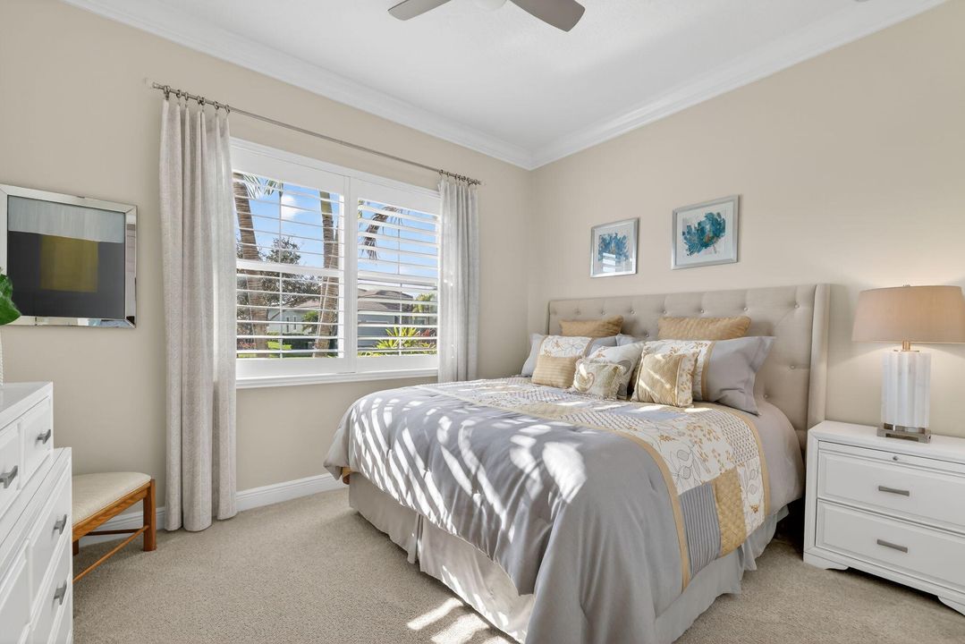 待售: $569,000 (2 贝兹, 2 浴室, 1932 平方英尺)