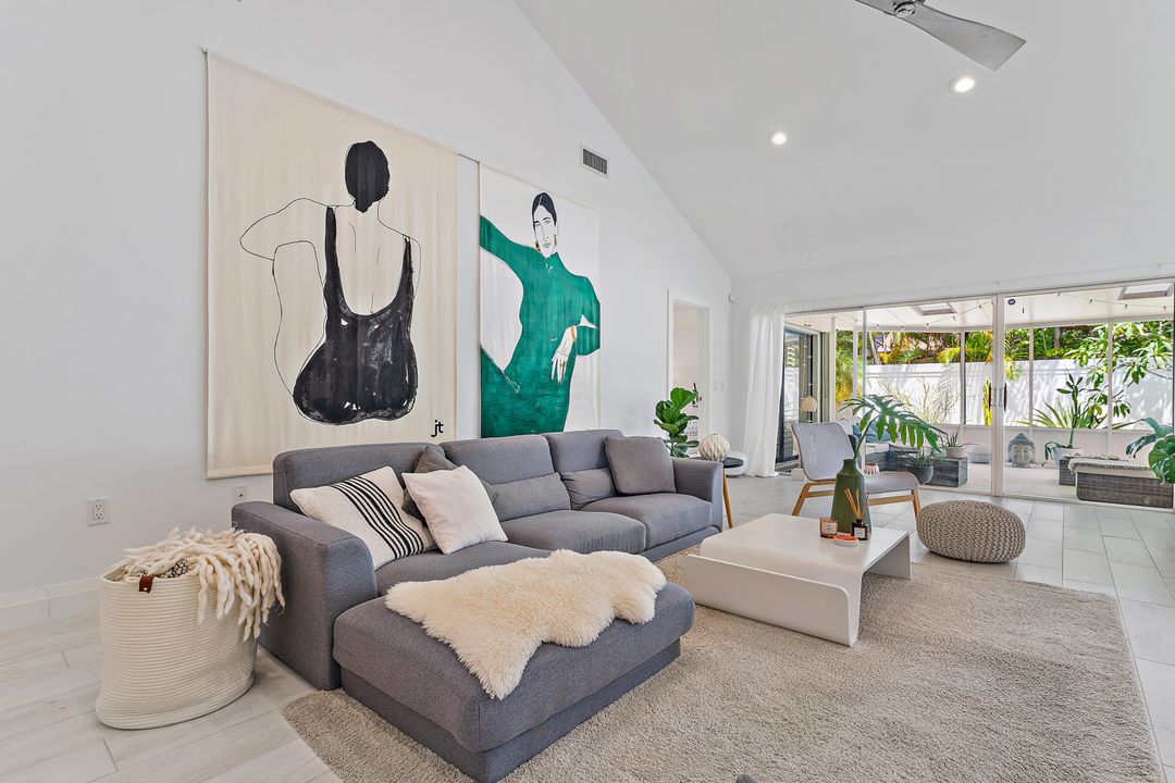 For Rent: $10,000 (3 beds, 2 baths, 1889 Square Feet)