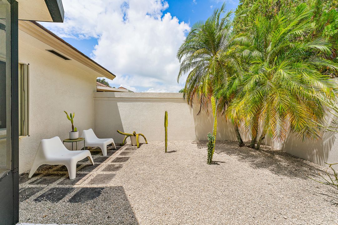 For Rent: $10,000 (3 beds, 2 baths, 1889 Square Feet)