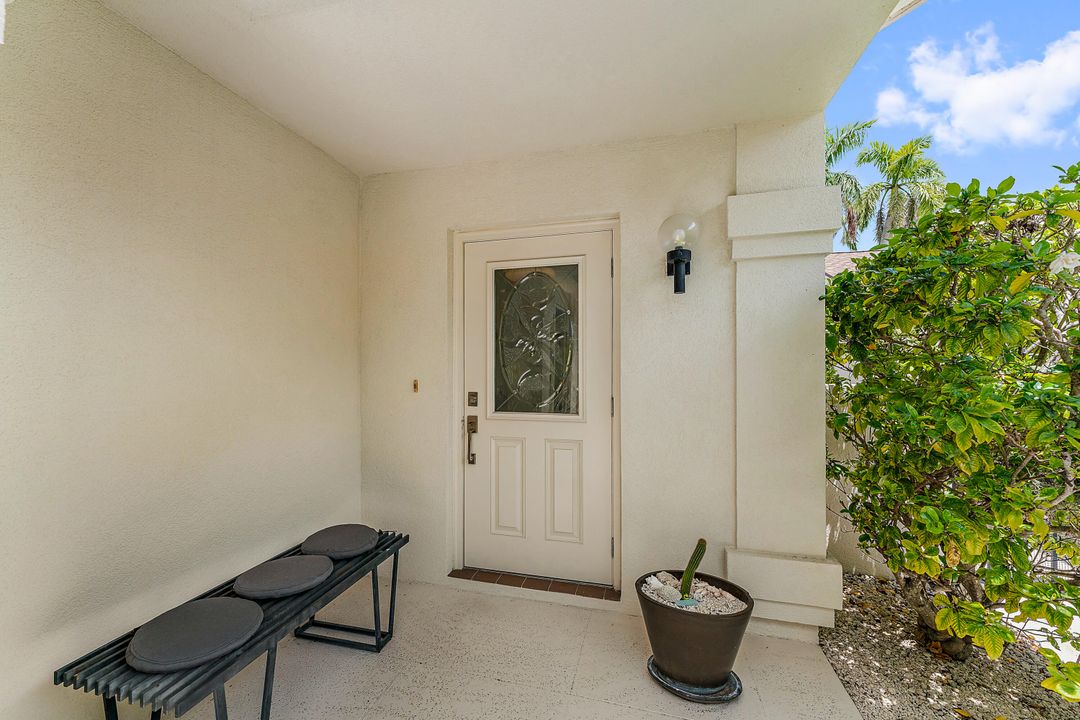 For Rent: $10,000 (3 beds, 2 baths, 1889 Square Feet)