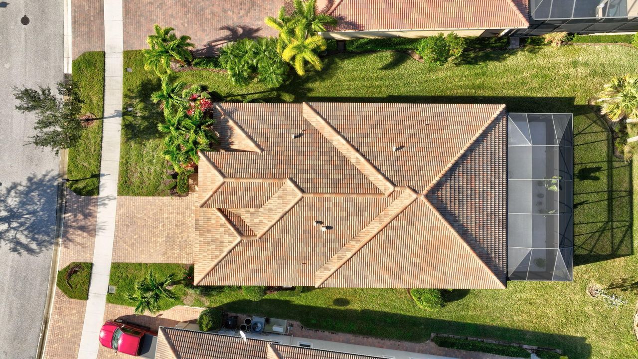 待售: $569,000 (2 贝兹, 2 浴室, 1932 平方英尺)