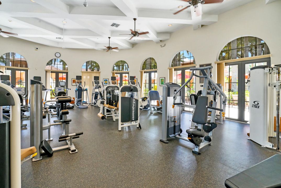 En Venta: $515,000 (2 camas, 2 baños, 2364 Pies cuadrados)