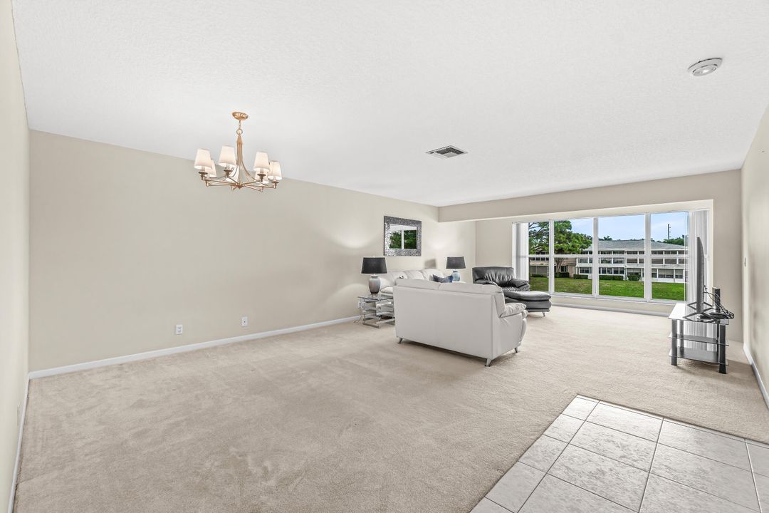 В аренду: $2,100 (2 спален, 2 ванн, 1335 Квадратных фут)