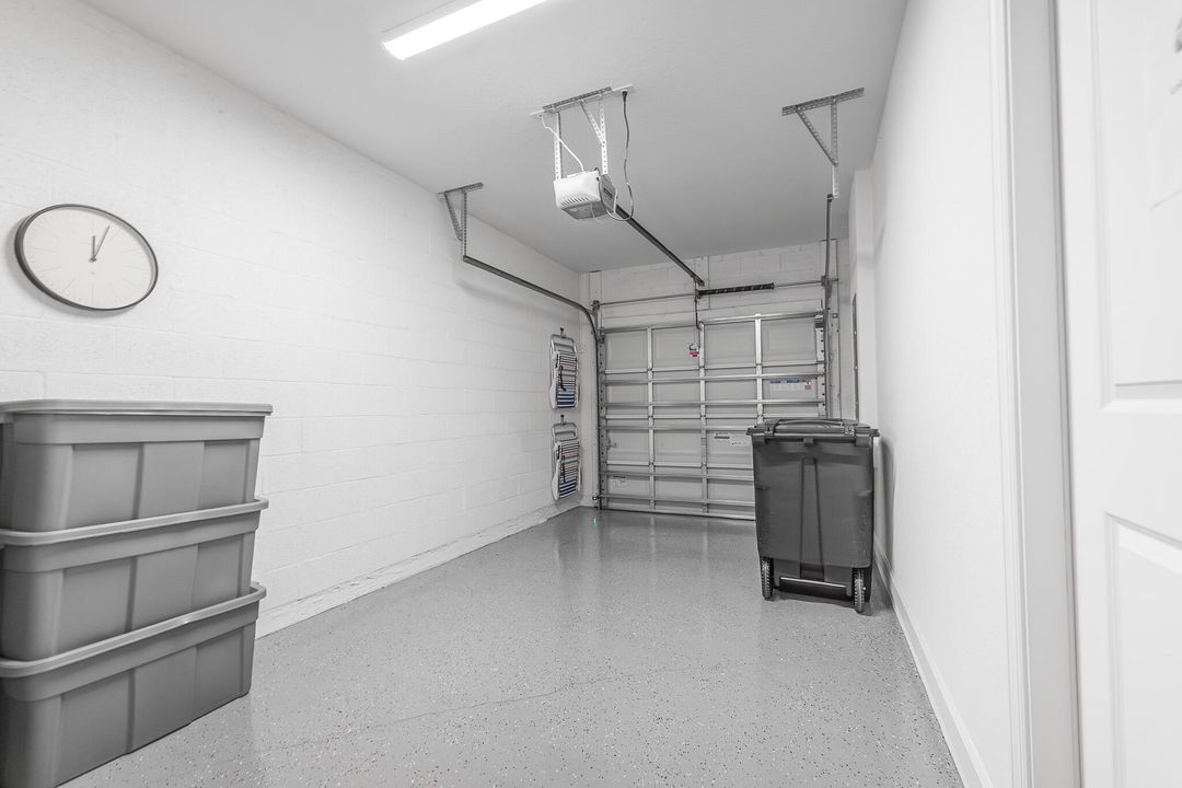 На продажу: $385,000 (3 спален, 2 ванн, 1821 Квадратных фут)