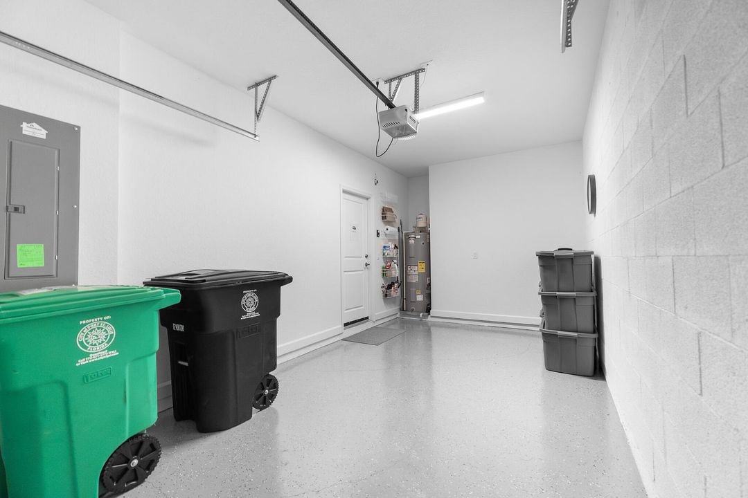 На продажу: $385,000 (3 спален, 2 ванн, 1821 Квадратных фут)