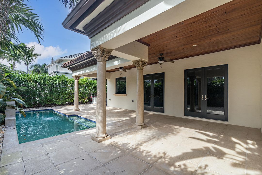 En Venta: $3,895,000 (4 camas, 2 baños, 2634 Pies cuadrados)