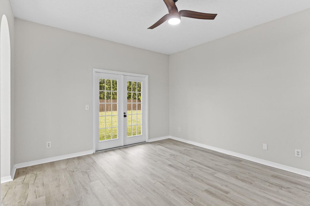 For Sale: $435,000 (3 beds, 2 baths, 1623 Square Feet)