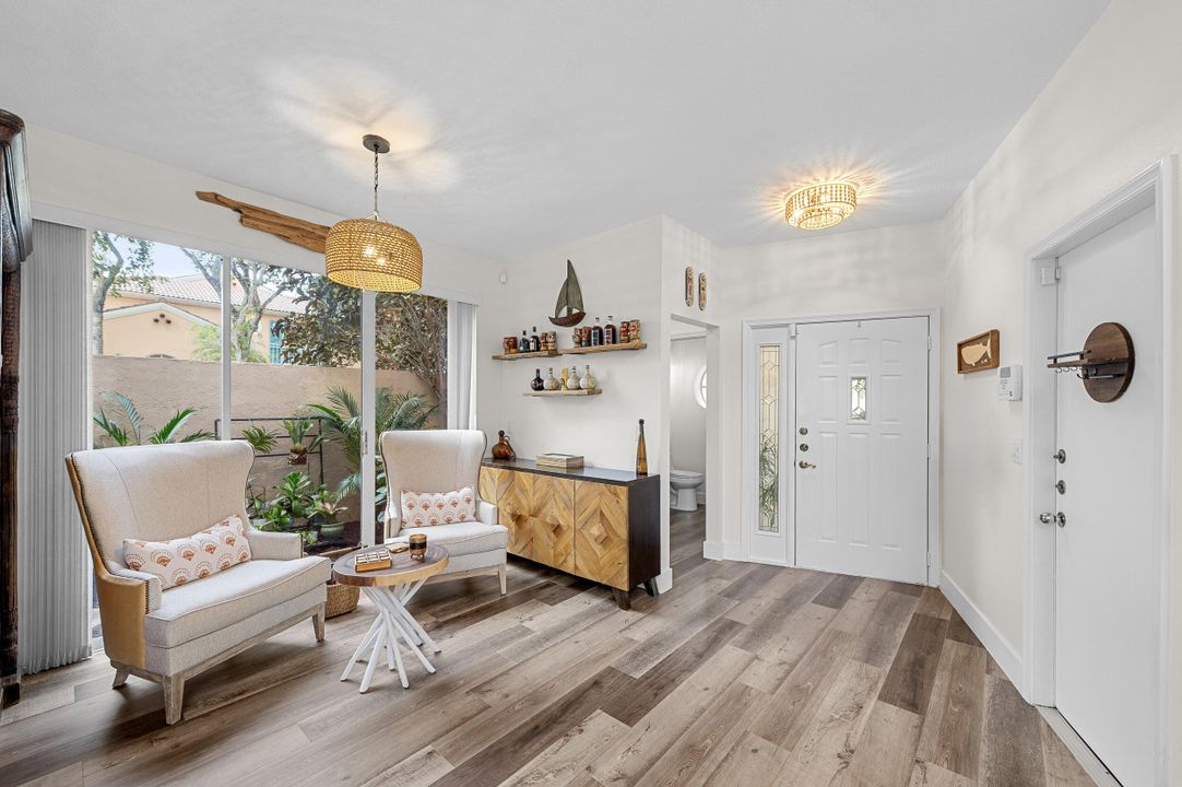 For Sale: $869,999 (3 beds, 2 baths, 2093 Square Feet)