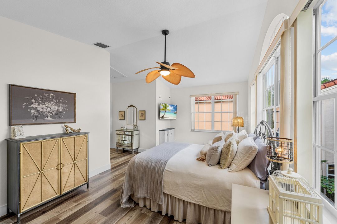 For Sale: $869,999 (3 beds, 2 baths, 2093 Square Feet)