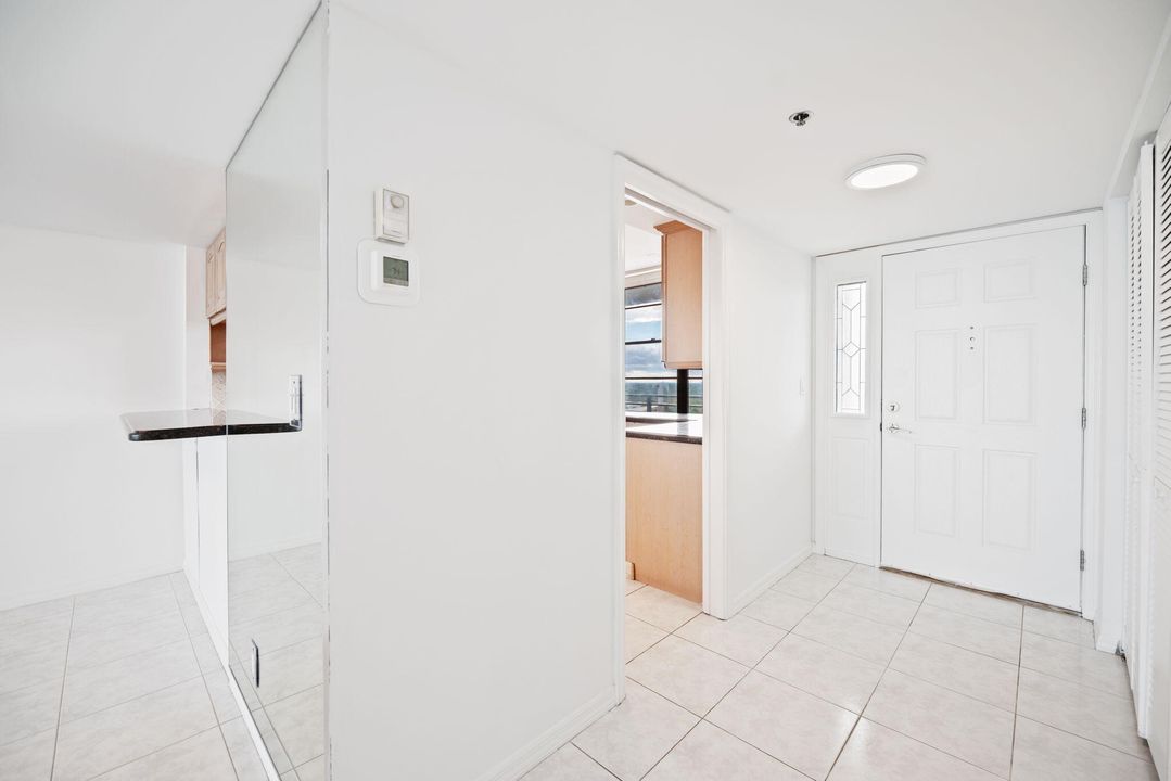 На продажу: $770,000 (2 спален, 2 ванн, 1295 Квадратных фут)