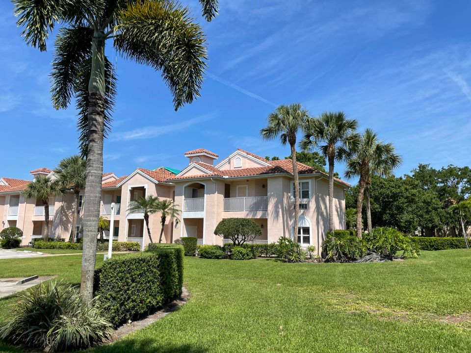 出租: $1,800 (1 贝兹, 1 浴室, 850 平方英尺)