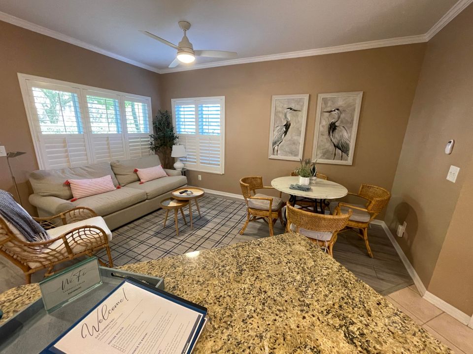 出租: $1,800 (1 贝兹, 1 浴室, 850 平方英尺)