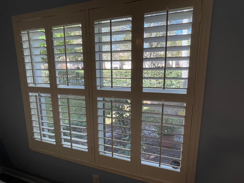 出租: $1,800 (1 贝兹, 1 浴室, 850 平方英尺)