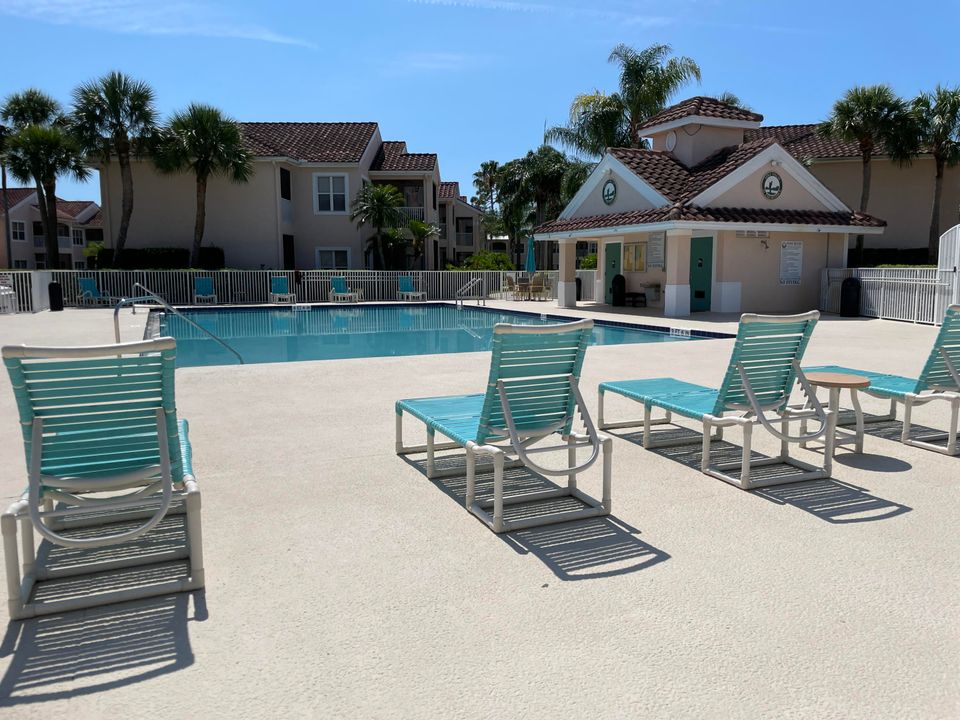 出租: $1,800 (1 贝兹, 1 浴室, 850 平方英尺)