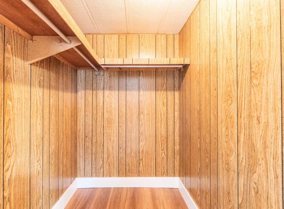 For Rent: $2,750 (4 beds, 2 baths, 1344 Square Feet)