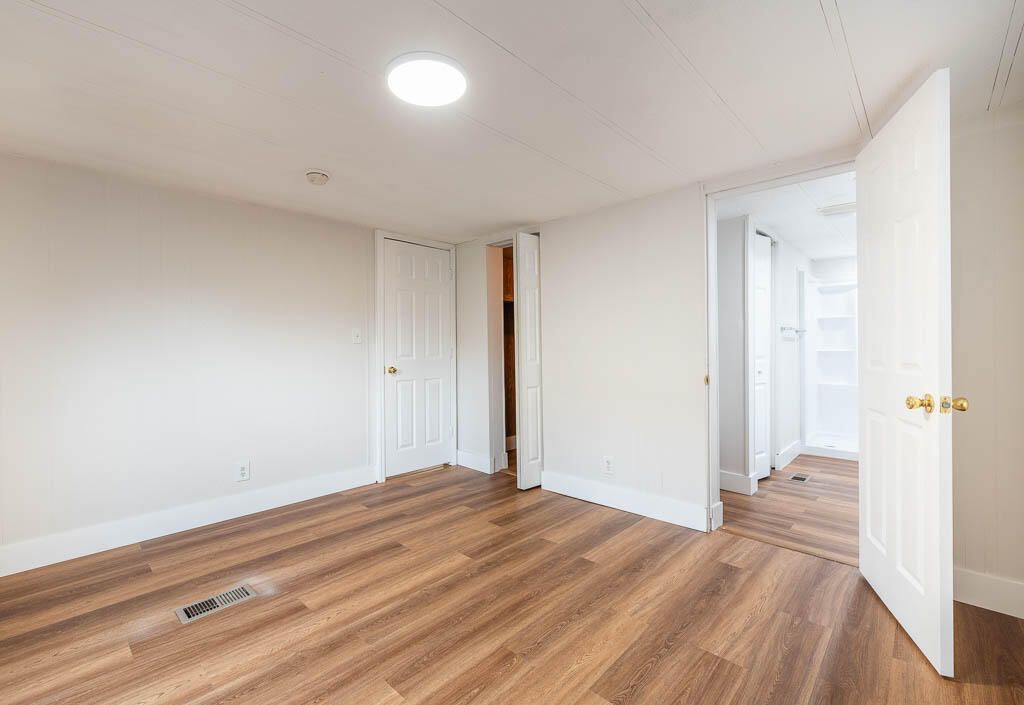 For Rent: $2,750 (4 beds, 2 baths, 1344 Square Feet)