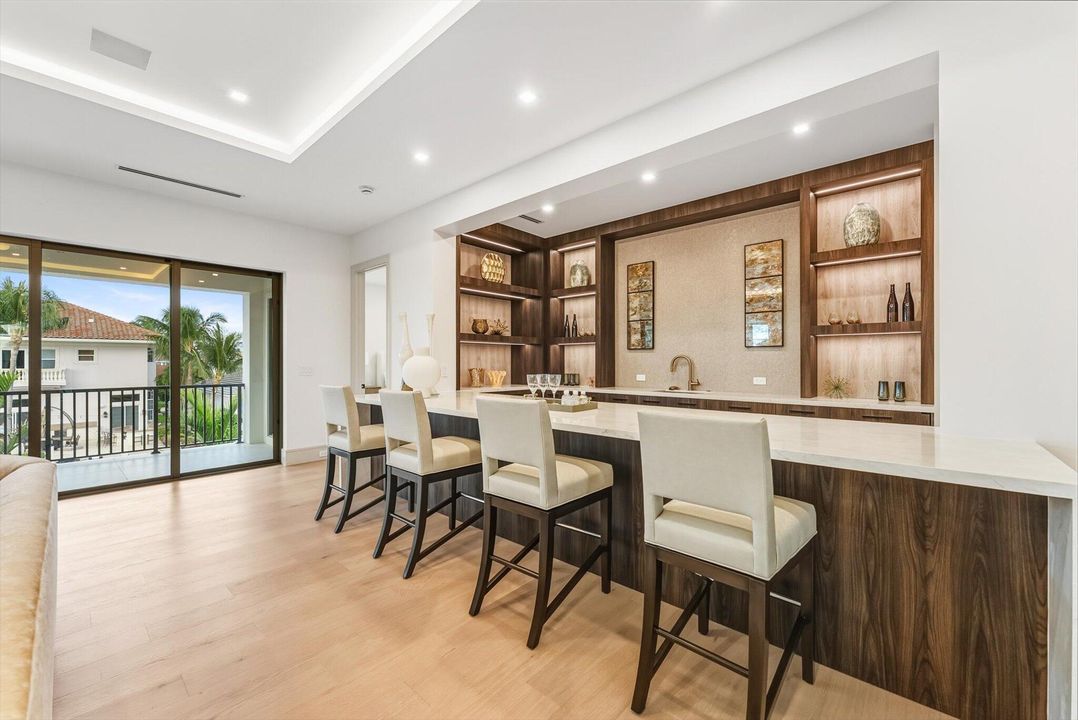 На продажу: $7,150,000 (6 спален, 6 ванн, 5845 Квадратных фут)