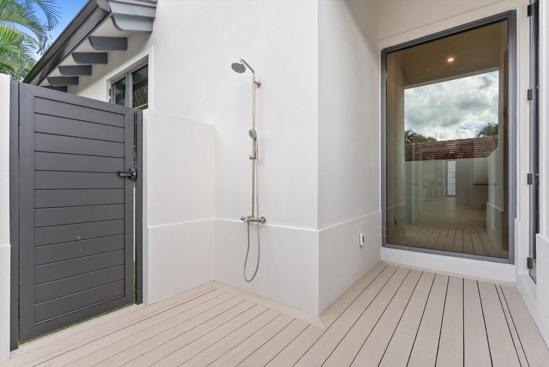 На продажу: $7,150,000 (6 спален, 6 ванн, 5845 Квадратных фут)