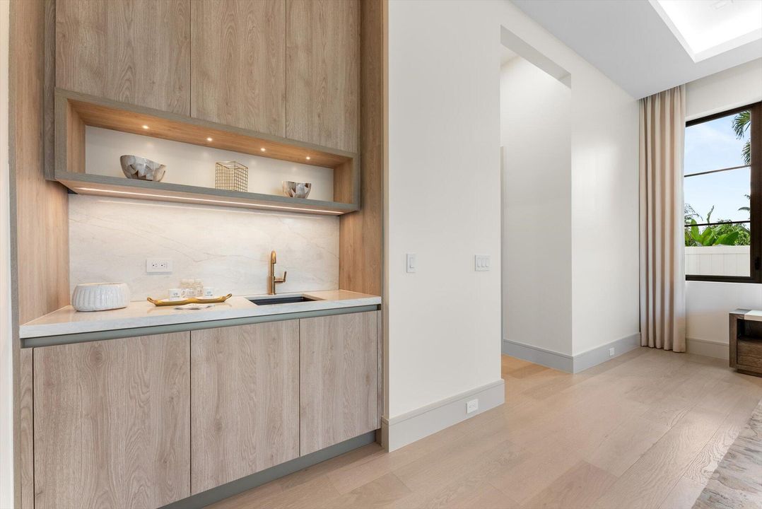 На продажу: $7,150,000 (6 спален, 6 ванн, 5845 Квадратных фут)