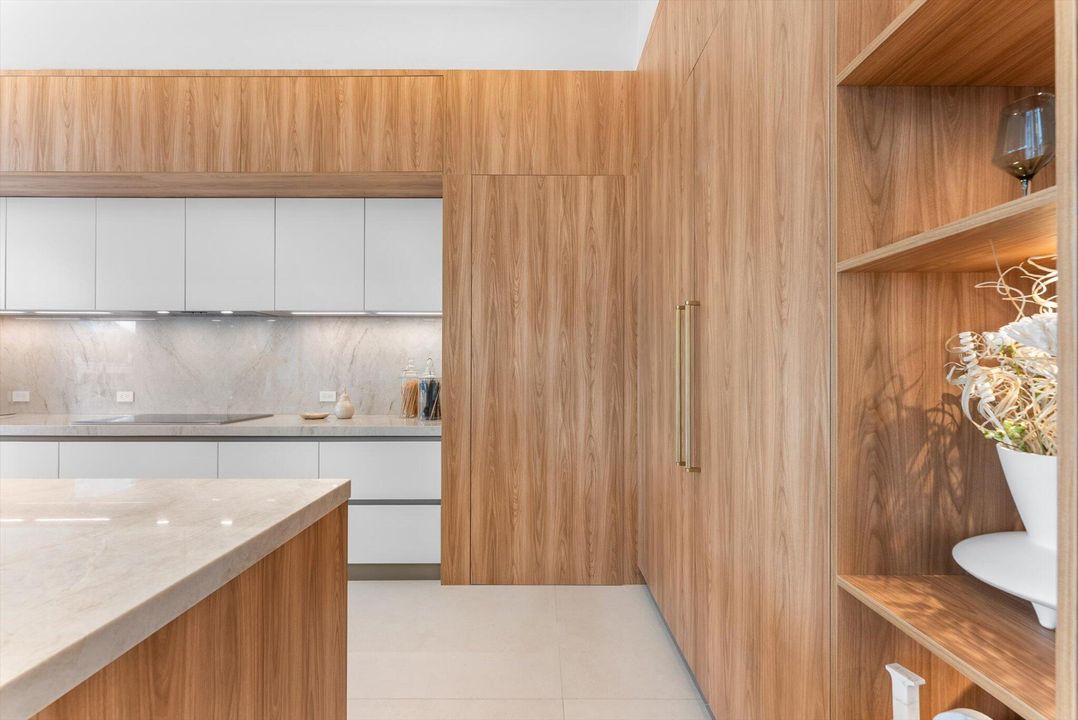 На продажу: $7,150,000 (6 спален, 6 ванн, 5845 Квадратных фут)