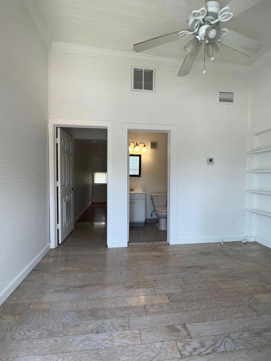 For Sale: $474,900 (3 beds, 3 baths, 2098 Square Feet)