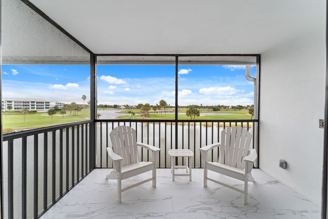 For Sale: $350,000 (1 beds, 1 baths, 740 Square Feet)