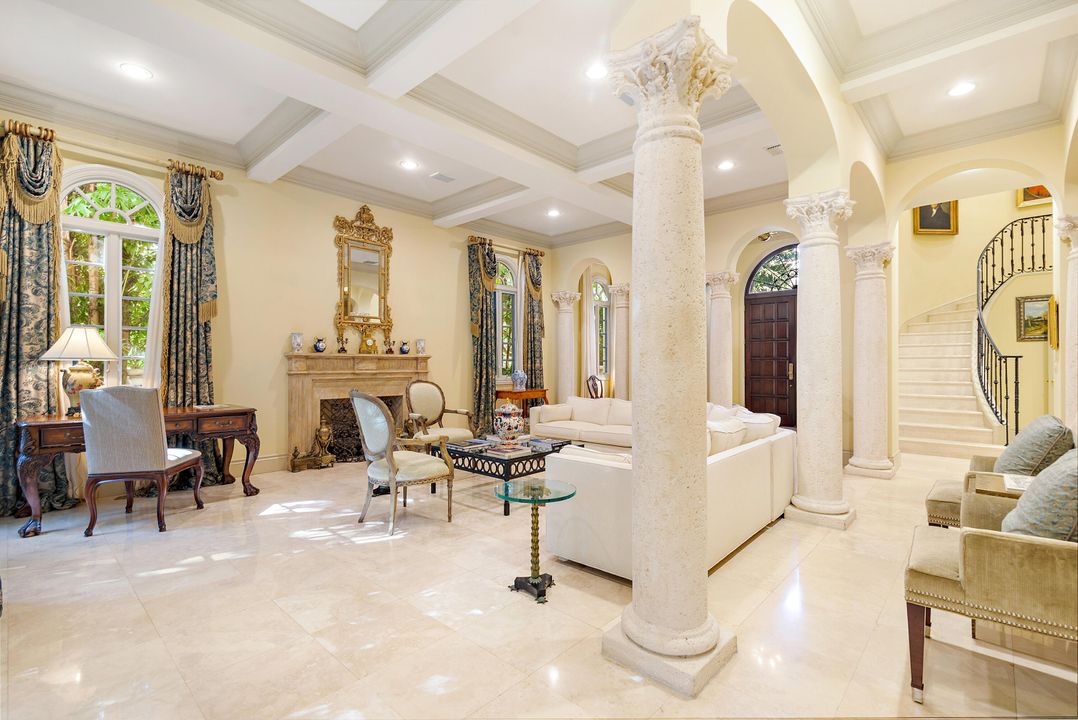 На продажу: $12,900,000 (3 спален, 4 ванн, 4603 Квадратных фут)