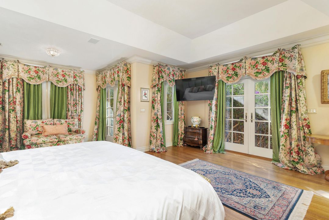 На продажу: $12,900,000 (3 спален, 4 ванн, 4603 Квадратных фут)