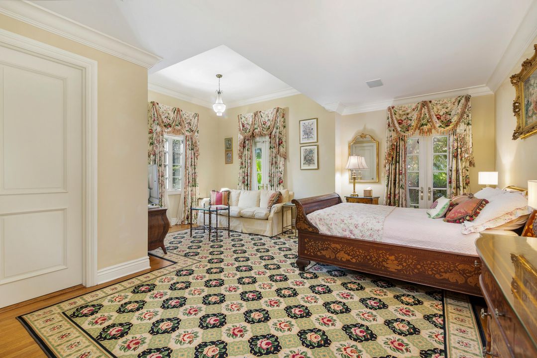 На продажу: $12,900,000 (3 спален, 4 ванн, 4603 Квадратных фут)