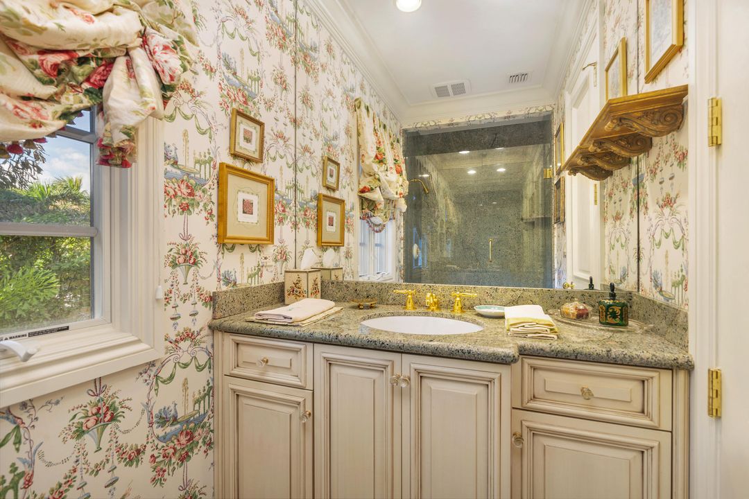 На продажу: $12,900,000 (3 спален, 4 ванн, 4603 Квадратных фут)