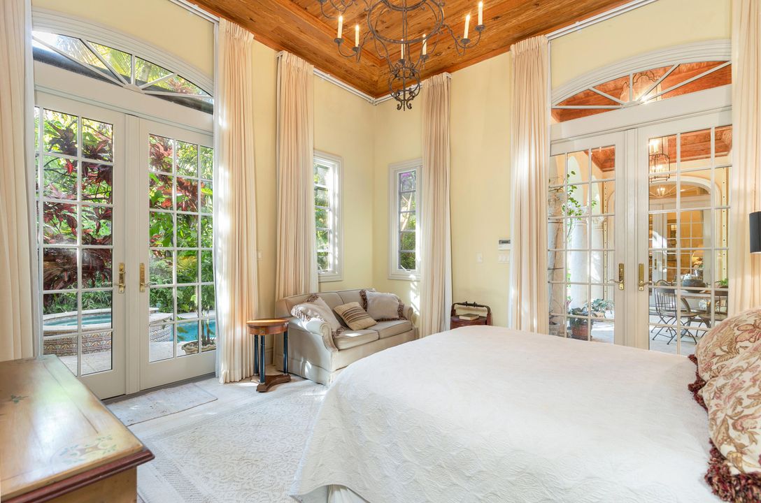 На продажу: $12,900,000 (3 спален, 4 ванн, 4603 Квадратных фут)