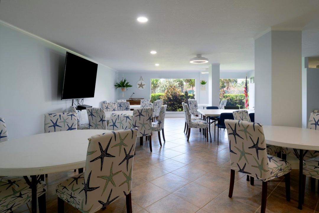 For Sale: $380,000 (2 beds, 2 baths, 1440 Square Feet)