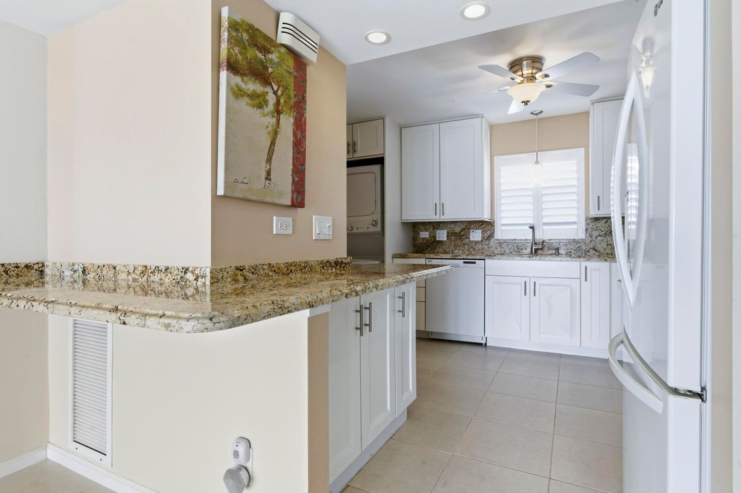 For Sale: $380,000 (2 beds, 2 baths, 1440 Square Feet)