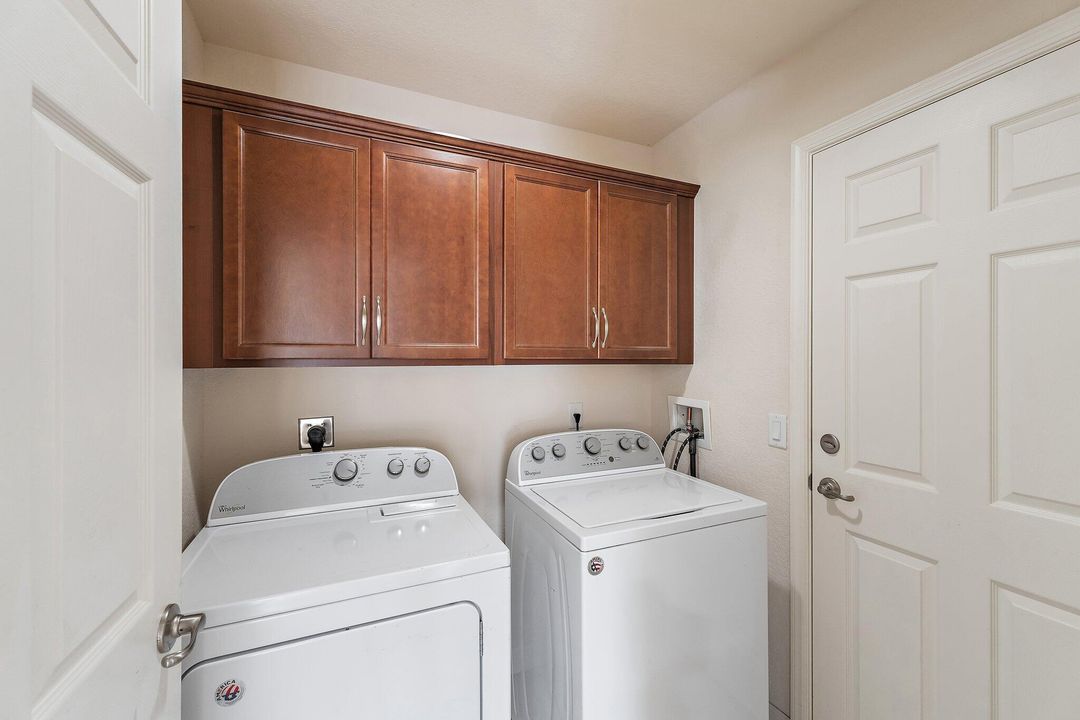 En Venta: $250,000 (2 camas, 2 baños, 1451 Pies cuadrados)