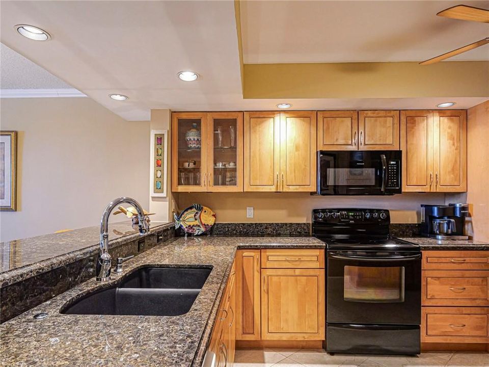 待售: $675,000 (2 贝兹, 2 浴室, 1488 平方英尺)