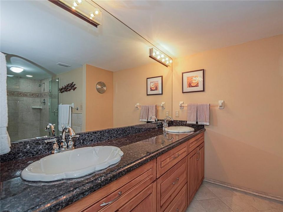 待售: $675,000 (2 贝兹, 2 浴室, 1488 平方英尺)