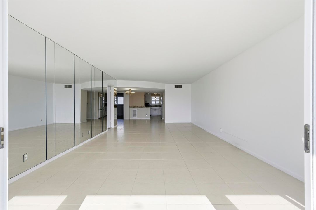 For Sale: $380,000 (2 beds, 2 baths, 1440 Square Feet)