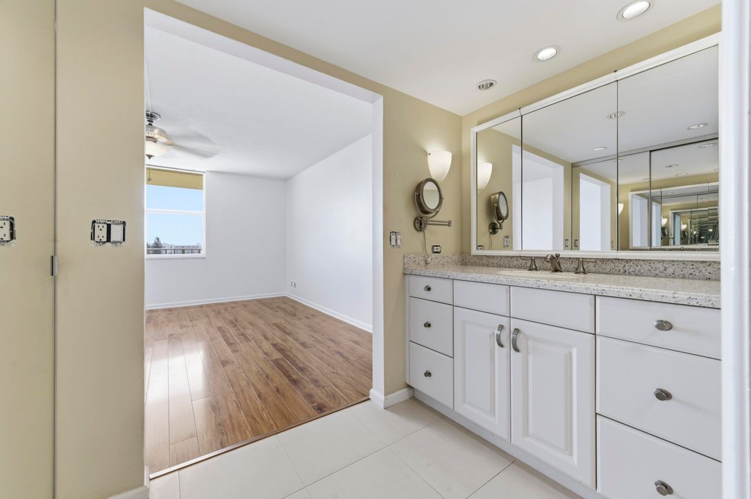 For Sale: $380,000 (2 beds, 2 baths, 1440 Square Feet)