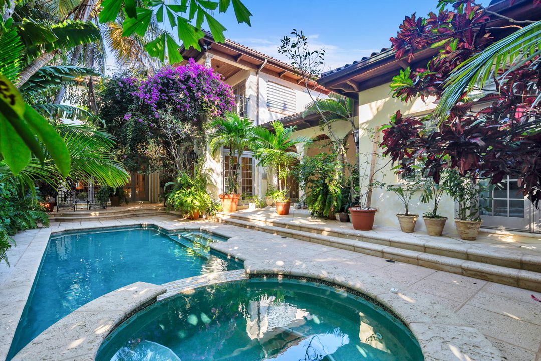 На продажу: $12,900,000 (3 спален, 4 ванн, 4603 Квадратных фут)