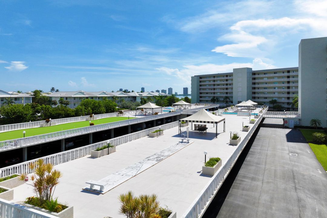 For Sale: $380,000 (2 beds, 2 baths, 1440 Square Feet)