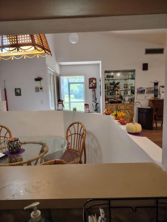 For Sale: $311,000 (3 beds, 2 baths, 1448 Square Feet)