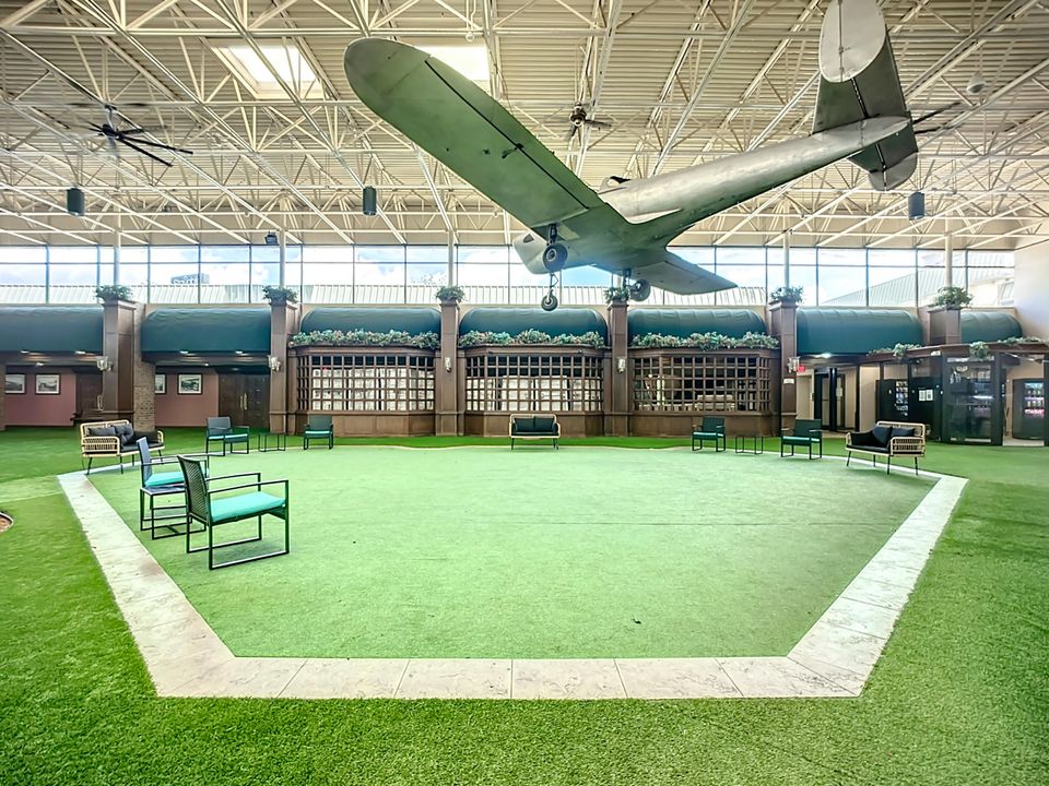 В аренду: $875 (1 спален, 1 ванн, 350 Квадратных фут)