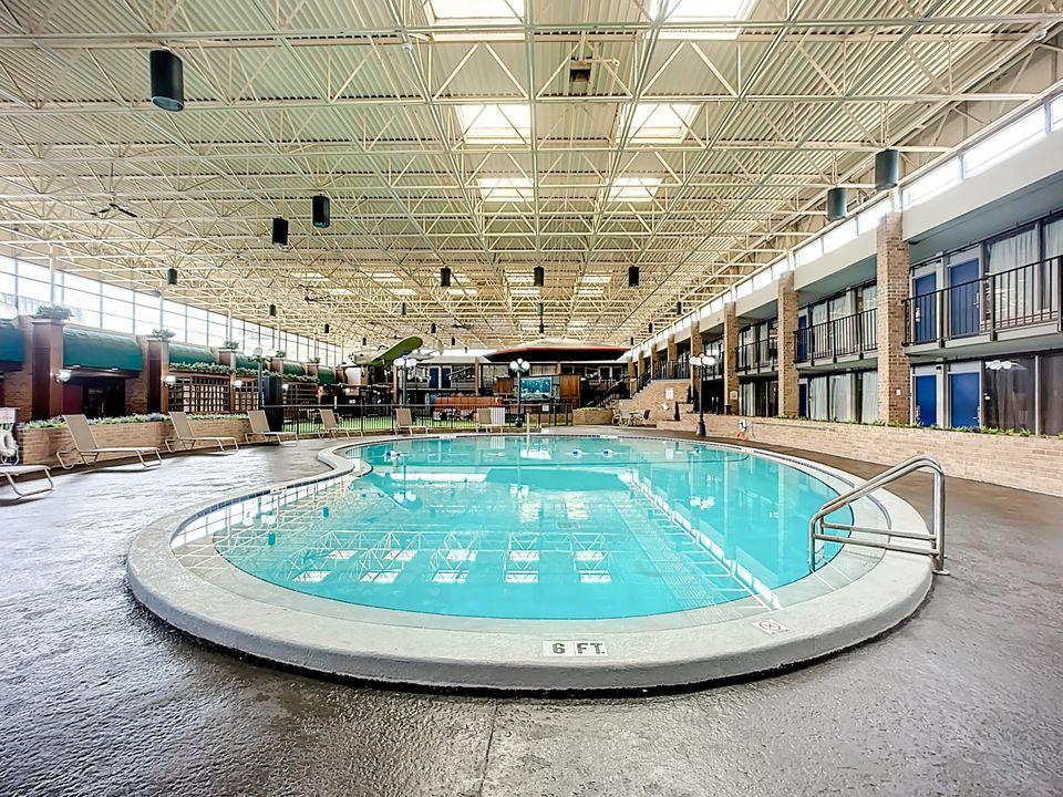 В аренду: $875 (1 спален, 1 ванн, 350 Квадратных фут)