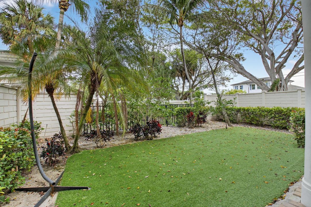 For Rent: $6,400 (4 beds, 4 baths, 3036 Square Feet)