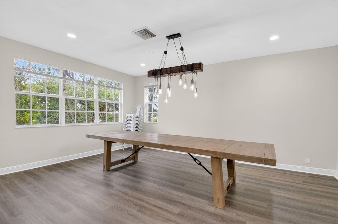 For Rent: $6,400 (4 beds, 4 baths, 3036 Square Feet)