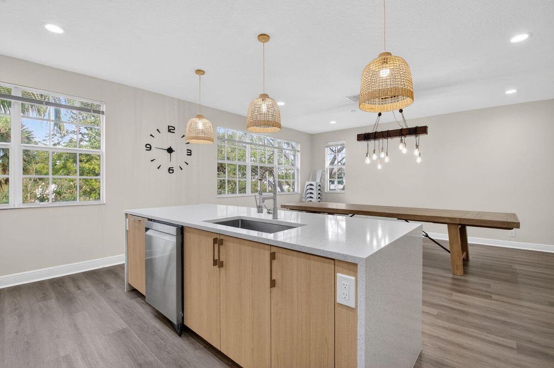 For Rent: $6,400 (4 beds, 4 baths, 3036 Square Feet)