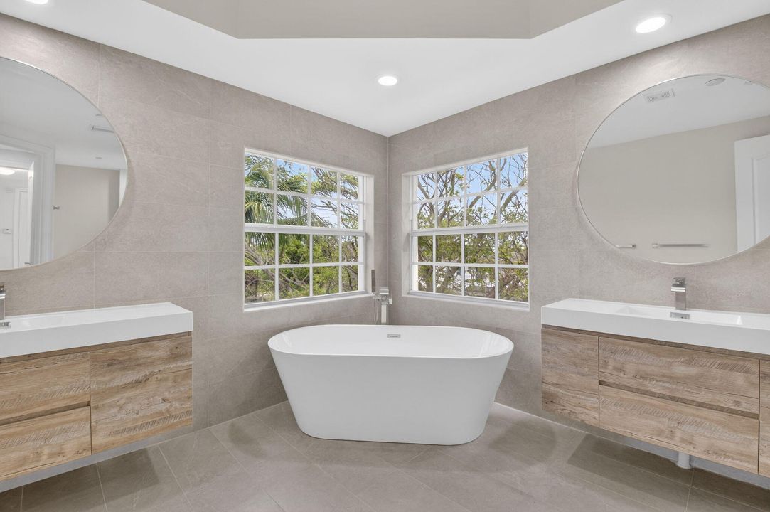 For Rent: $6,400 (4 beds, 4 baths, 3036 Square Feet)